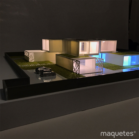 Free HTML5 by FreeHTML5.co